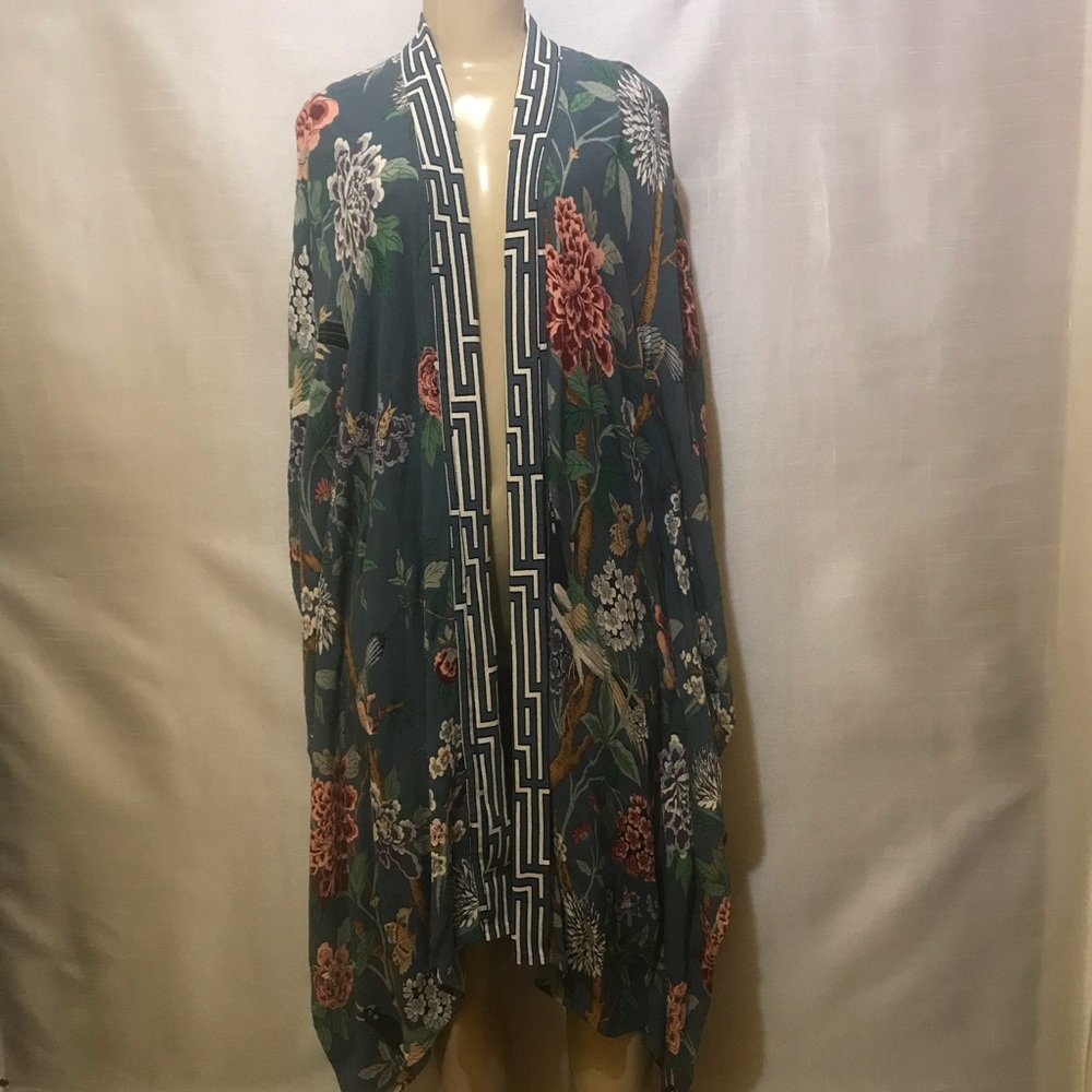 Beautiful vibrant nature printed Kimono